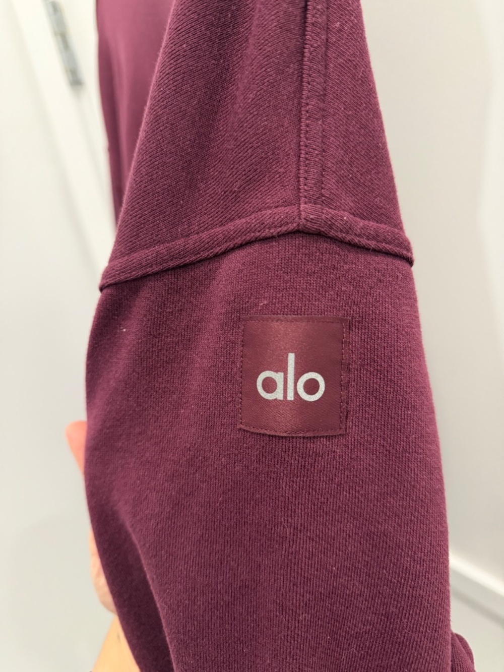 Alo Hazy Mockneck Pullover-Burgundy